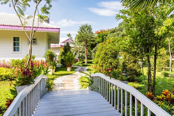 Villa | Living area | Flat-screen TV - Napasawan Resort (Pak Chong)