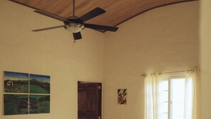 Unclassified image, 3 of 61, button - Hostel Lopez El Valle (El Valle de Anton)
