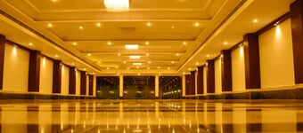 ROYAL WINDSOR HOTEL