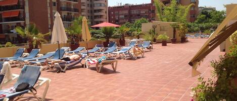 Outdoor pool, pool loungers