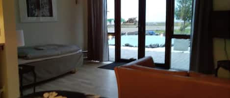 Basic Apartment, 2 Bedrooms | Living area