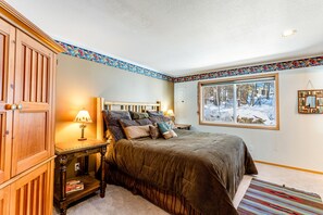 3 dormitoris, planxa i posts de planxar, Internet i roba de llit 