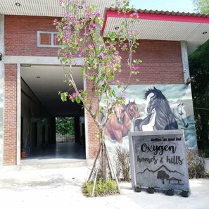 Fachada de la propiedad