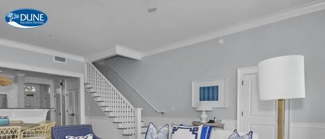 Televisión y chimenea