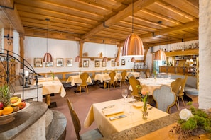 Dining - Kneipp Kurhotel Steinle (Bad Woerishofen)