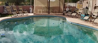 Family Friendly (Pets Welcome)