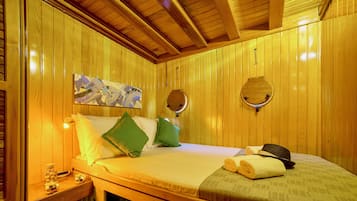 Classic Double Room, 1 Double Bed, Sea View | Free WiFi, bed sheets