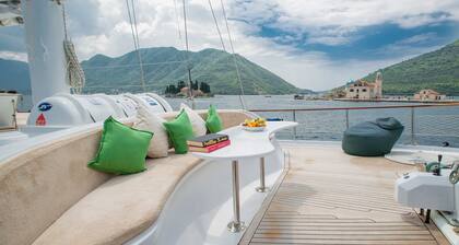 Dm Yachting - 7 Night Cruise Sun-Sun