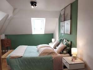 Værelse (Iris) | Individuelt design, individuel indretning, skrivebord