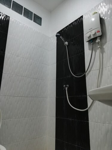Sroe Ground Homestay