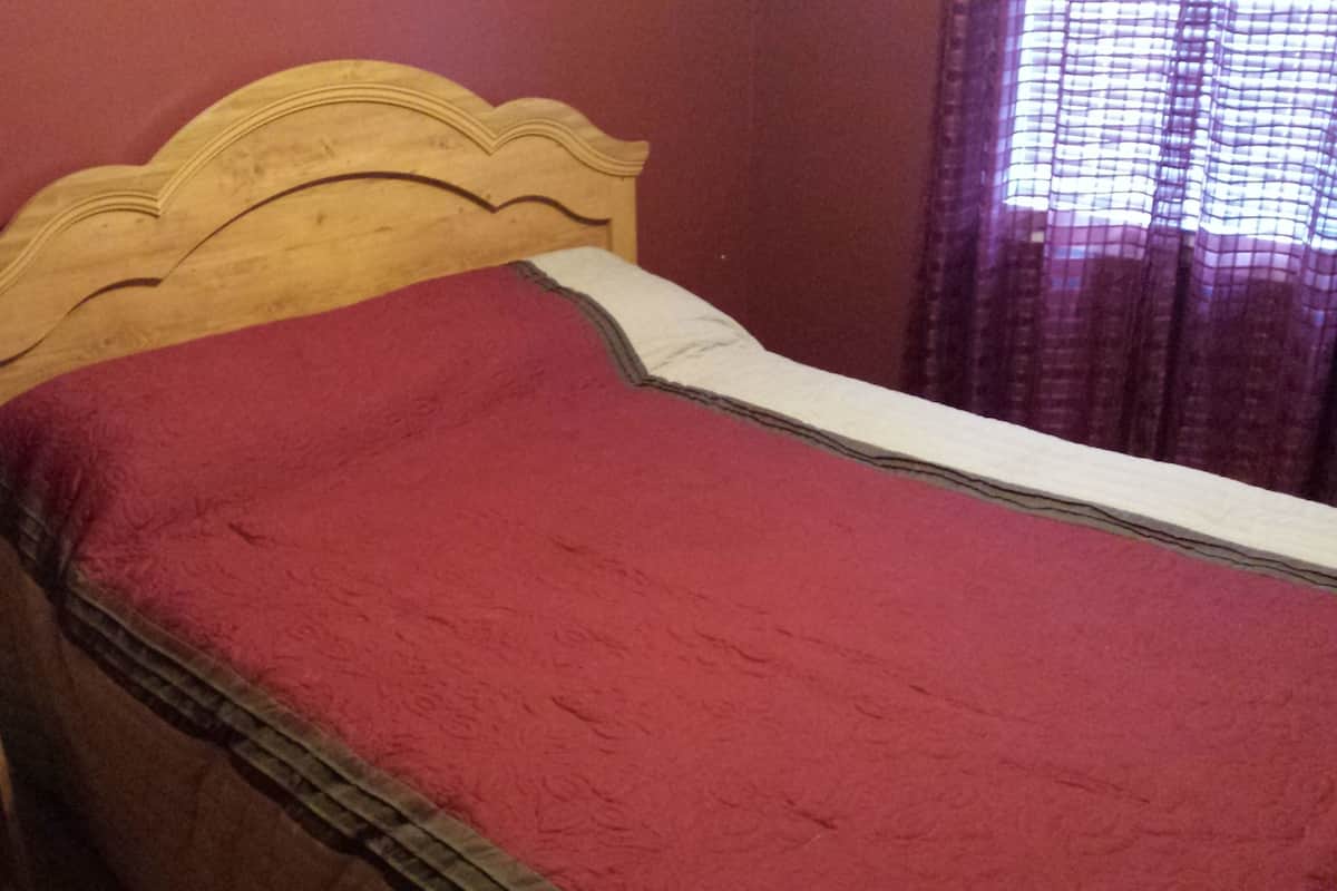 Cottage #2 (Two Bedroom) | Premium bedding, memory foam beds, individually decorated