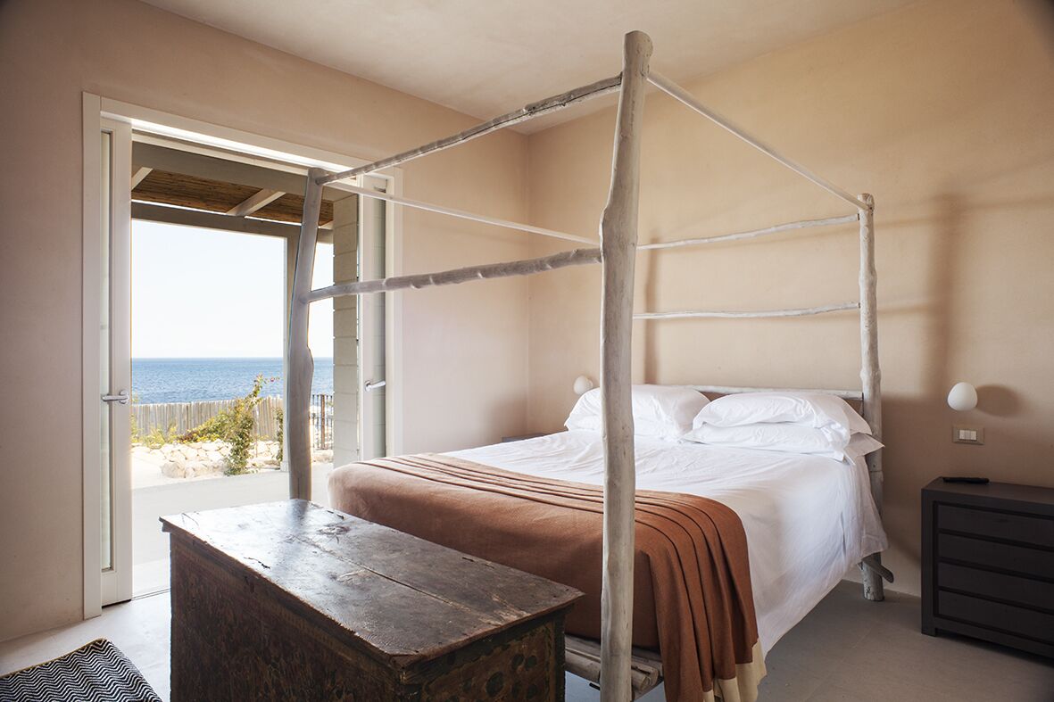 5 Schlafzimmer, Schreibtisch, Bügeleisen/Bügelbrett, Reisekinderbett