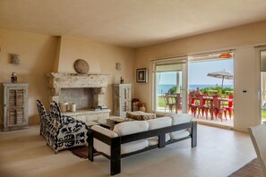 Smart-tv, pejs, kontorer