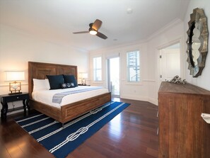 3 bedrooms, iron/ironing board, travel crib, free WiFi - Terrace & Roof Top Deck-Marlin Bay Resort & Marina (Marathon)