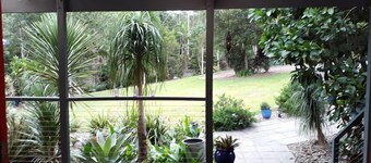 Lucas Parklands - Tranquil retreat direct access to 'Great Walk' and Lake Baroon