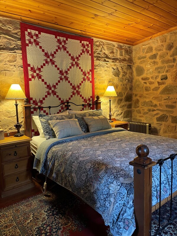 1 chambre, fer et planche à repasser, Wi-Fi gratuit, draps fournis