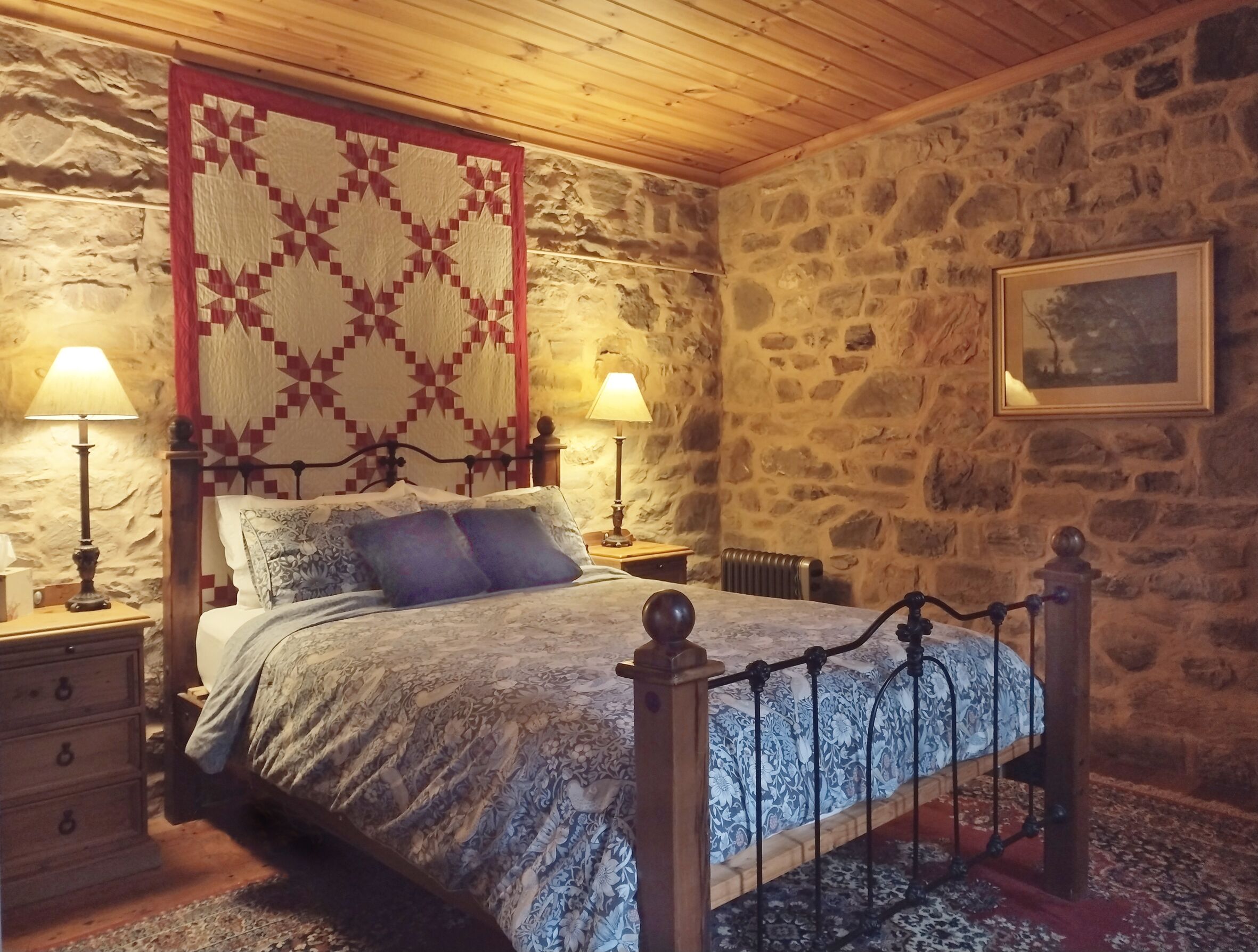 Homely Cottage nestled in the award-winning Heritage Garden — image 7