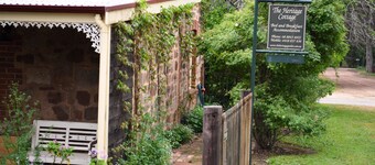 Homely Cottage nestled in the award-winning Heritage Garden