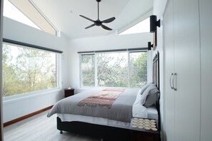 3 Schlafzimmer, Bügeleisen/Bügelbrett, WLAN, Bettwäsche