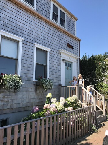 3 bedroom 2 1/2 bath house 1 1/2 Blocks From Main Street, one block from harbor.