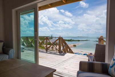 Sunset Cove, Sunset Cove - Oceanfront Home with Kayaks for Lazy River!