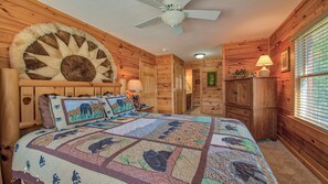 3 bedrooms, desk, iron/ironing board, free WiFi