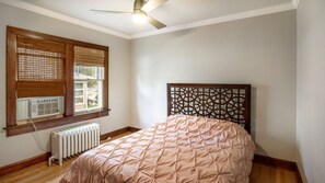 3 chambres, fer et planche à repasser, Wi-Fi gratuit, draps fournis