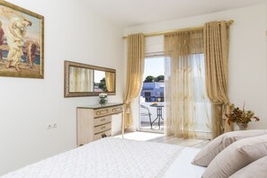 4 Schlafzimmer, Bügeleisen/Bügelbrett, WLAN, Bettwäsche