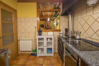 Casa rural (alquiler íntegro) El Rincón del Alfoz para 14 personas