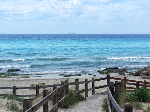  Michelle House, villa avec piscine à quelques pas de la mer