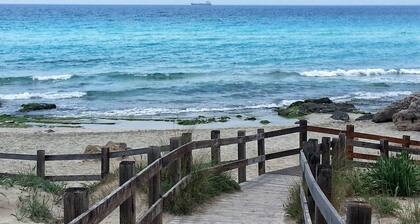 Michelle House, villa avec piscine Ă quelques pas de la mer