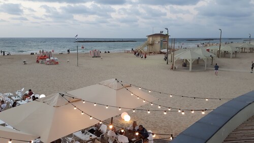 Sea view &luxury penthouse in Bialik street: best location