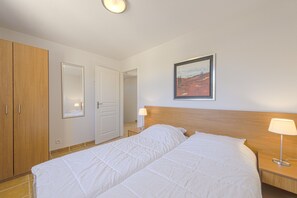 4 bedrooms, WiFi