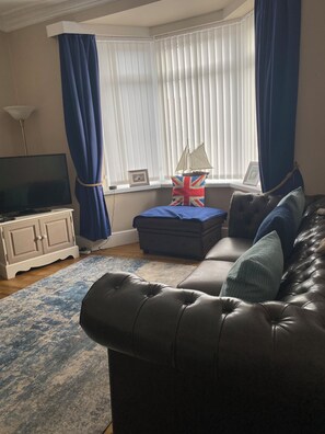 Smart-TV, peis, videospill og DVD-spiller