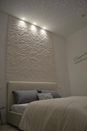 2 habitaciones, escritorio, wifi y ropa de cama