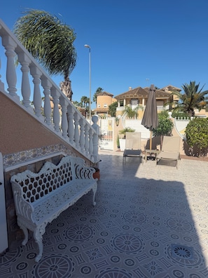 Terrace/patio - Villa Paradise | Private Pool · 2 Kitchens · Sleeps 13 (Benferri)