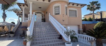 Villa Paradise | Privat Pool · 2 Køkkener · Op til 14 Gæster
