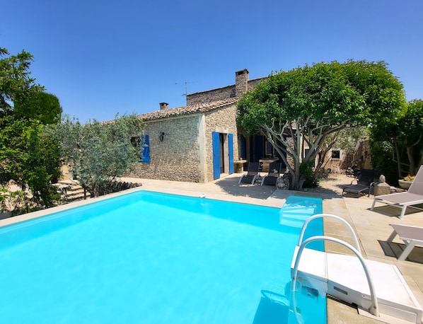 Piscine extérieure