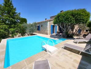 Piscine extérieure