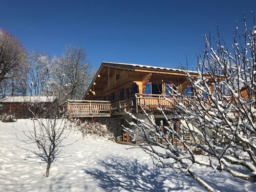 PROMO 28/2! Superb 120m2 chalet in the center of Carroz!  WIFI - Parking