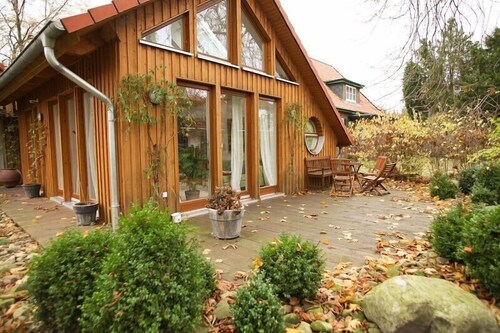 Cottage under the chestnuts in the quiet resort of Worpswede