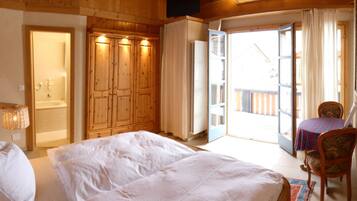 3 Schlafzimmer, BĂŒgeleisen/BĂŒgelbrett, kostenloses WLAN, BettwĂ€sche