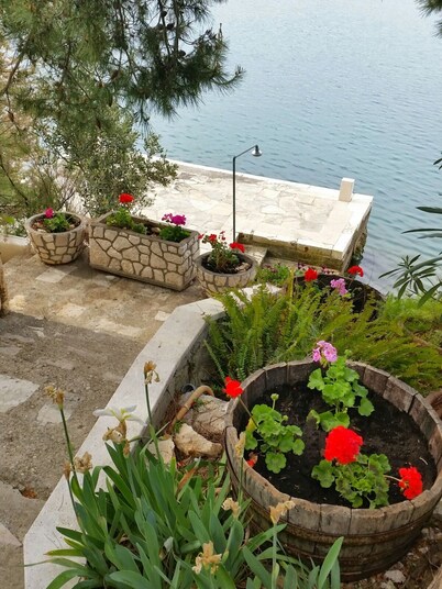 House directly by the sea