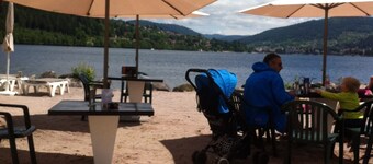 Idéal hiver comme été, au pied des pistes de Gérardmer avec terrasse, 2km du lac