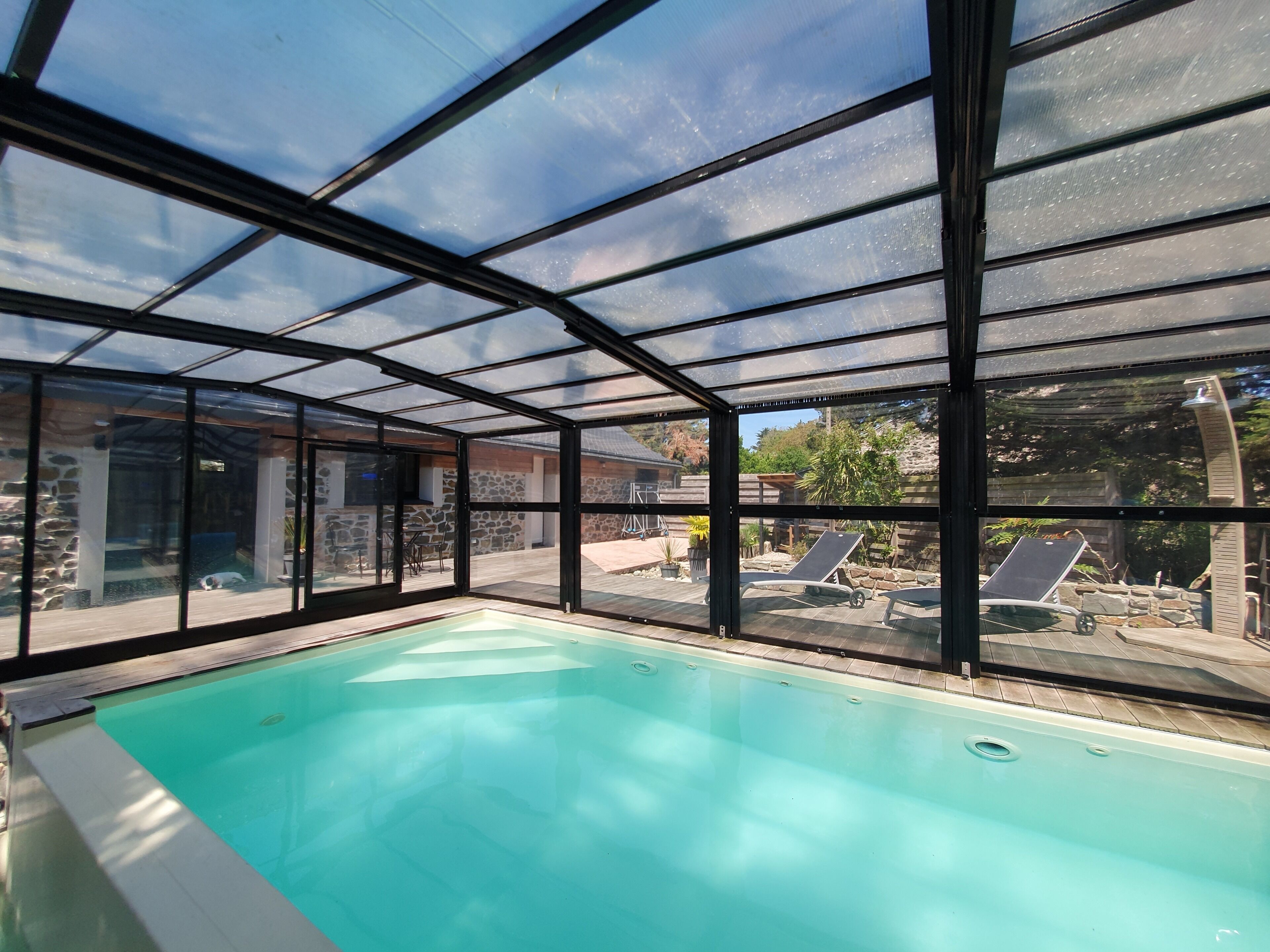 Innenpool, beheizter Pool