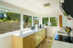 Fridge, microwave, oven, stovetop - Brittany, Loctudy, Would you like to? Les Camélias ☆☆☆ ANCV (Loctudy)