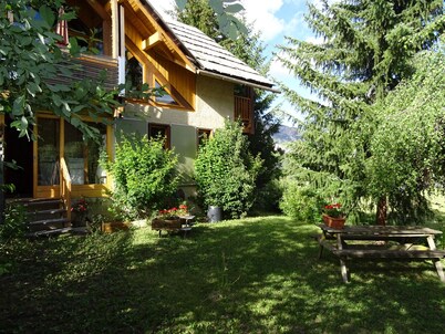 Cosy chalet at the foot of the slopes