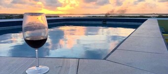 Gran ubicación ... increíble vista superior del techo