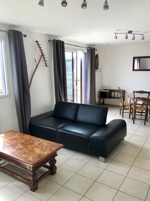Fernseher, Kamin