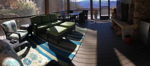 Interior - Beautiful Modern Home-Majestic Mountain Views - NEAR CASINO & CATALOOCHEE SKI (Whittier)